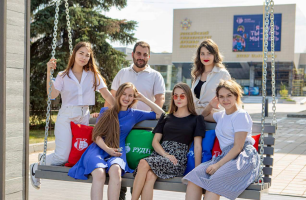 The Digital Pre-University Faculty organises summer schools for foreign citizens